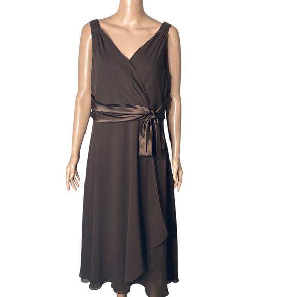Evan Picone Swing Dress Womens 16 Chocolate Brown Chiffon Flowy Ruffles - Picture 1 of 16